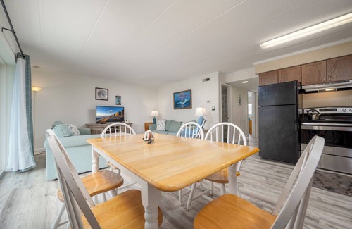 Midtown Ocean City Condo | Adorable 2nd Floor Condo w/side views of the Ocean & Bay from the oversized balcony