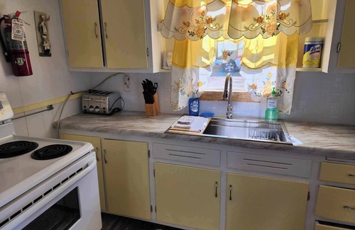 Bergland House | Adorable 3 bedroom home, direct access to Trails and Lake.