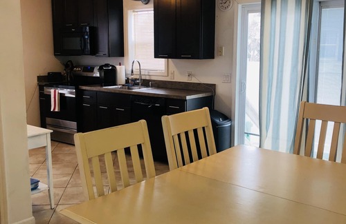 Ann Acres House | Adorable 4 bedroom beach home, 2 blocks from award winning Dewey beach