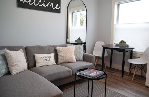 McMinnville Apartment | ADORABLE APARTMENT ON 3RD ST. DOWNTOWN MCMINNVILLE