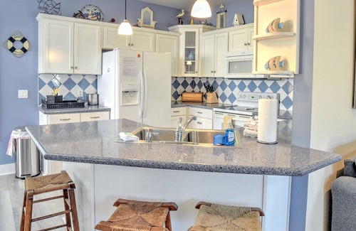 Frangista Beach House | Adorable Beach Cottage - Private Pool - Short walk to beach