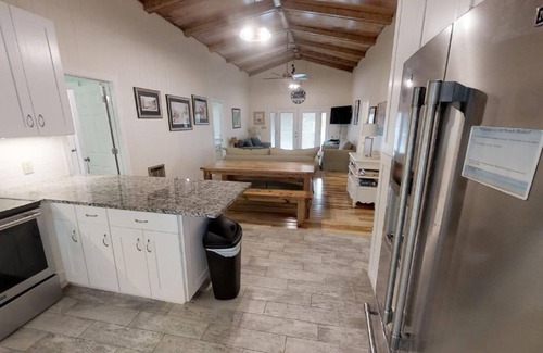 North Litchfield Beach House | Adorable beach home in North Litchfield!