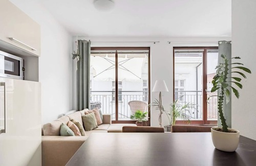 Old Town Apartment | Adorable City Centre Apartment, Balcony, AC & Lift