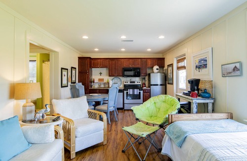 Foley House | Adorable Cottage on Fish River in Magnolia Springs - Fishing & Fun!