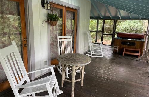 Gatlinburg House | Adorable cottage within walking distance to downtown Gatlinburg!