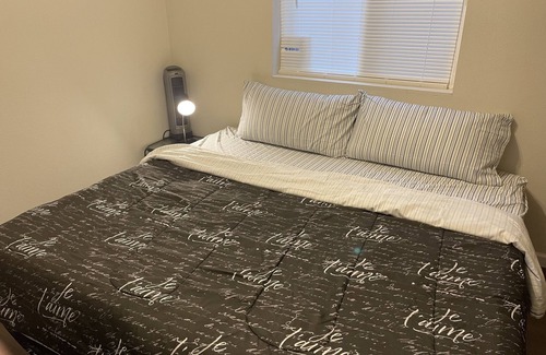 Holly House | Adorable fully remodeled Suite with Kitchen and office area