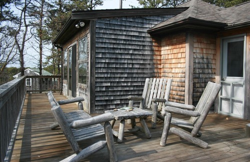 Wellfleet Cottage | Adorable Harbor Side Cottage
