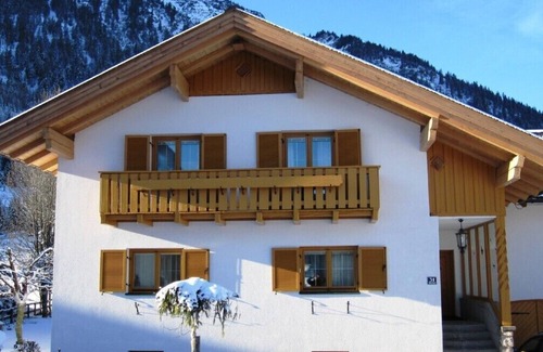 Heiterwang Apartment | Adorable Holiday amidst the majestic Alps, near the ski lift