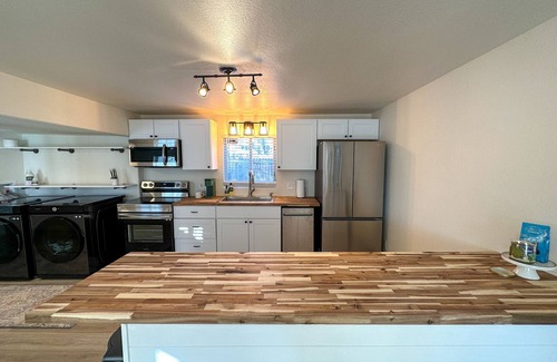 Sloan Lake House | Adorable home blocks from sloans lake