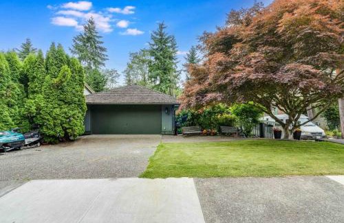 Federal Way House | Adorable new studio with free parking and WiFi