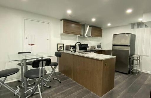 Ajax Apartment | Adorable Quiet Open Concept Private Studio Suite