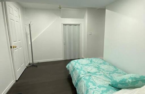 Ajax Apartment | Adorable Quiet Open Concept Private Studio Suite