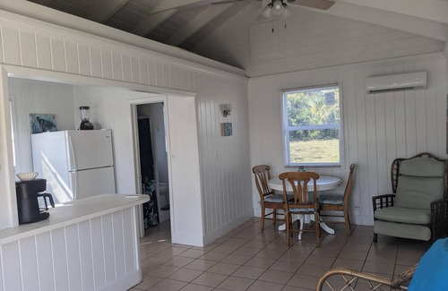 Green Turtle Cay Cottage | Adorable remodeled cottage-OCEAN FRONT on Coco Bay-JULY AVAILABILITY!