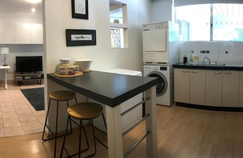 Flynn House | Adorable Studio Nestled in the Heart of Flynn - Hosted by Canstay