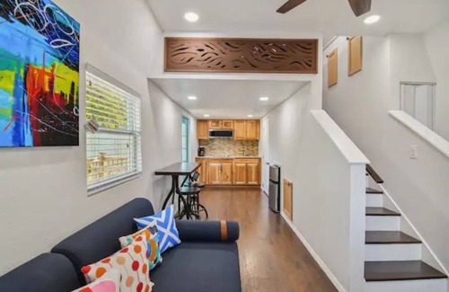 Egypt Lake-Leto House | Adorable Tiny-House in the heart of Tampa!
