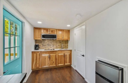 Egypt Lake-Leto House | Adorable Tiny-House in the heart of Tampa!