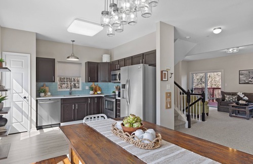 Ocean View House | ADORABLE TOWNHOUSE IN POOL/TENNIS CMMTY - 38151 GREENPORT LN, OCEAN VIEW, DE