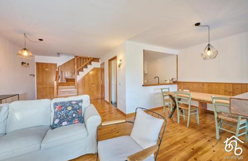 Palau-de-Cerdagne House | Adosada en Palau con jardín