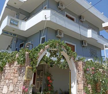 Lukove Hotel | Adrian Agustin Rooms