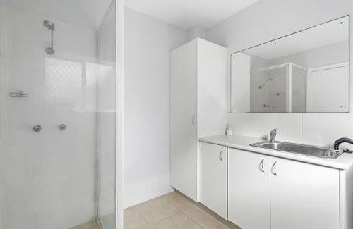 Crescent Head House | Adrift, 5B Scott Street