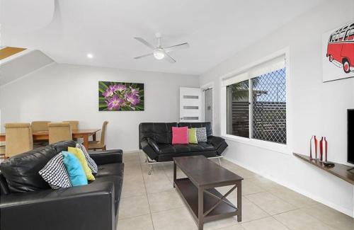 Crescent Head House | Adrift, 5B Scott Street
