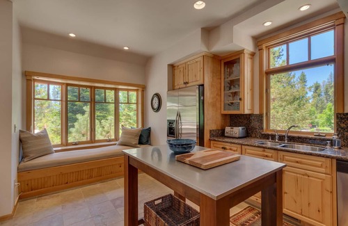Tahoe Vista House | Adventure Awaits - TLUXP
