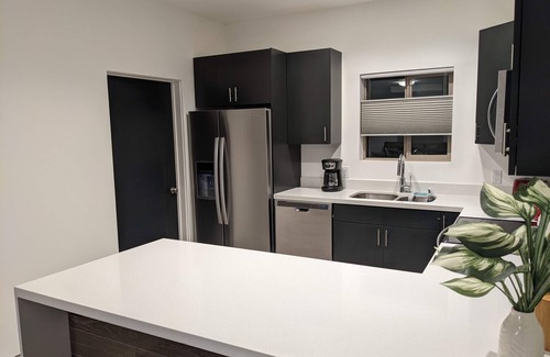 Victor Condo | Adventure Basecamp: Newly Built Retreat steps from Downtown Victor