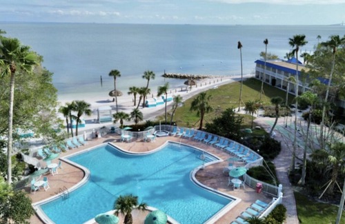 Pinellas Point House | Adventure & Relaxation Meet: Enjoy Sunset Cruises and On-Site Activities