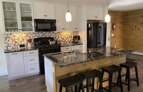 East Burke House | Adventurebrook, bike, ski & hike out your front door! 0.25 miles to lower lift!