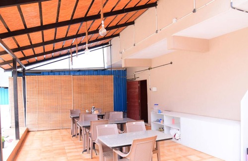 Bommasandra Hotel | Adya Classic
