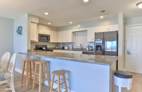 Holiday Isle Condo | Aegean 204-Stunning Gulf Views-2BR-Pool