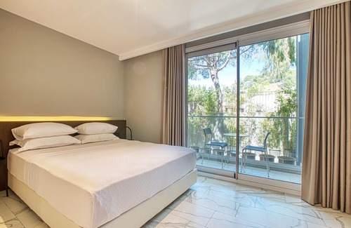 Cesme Apartment | AEGEAN Apartments Cesme - Premium Room, Double Bed with Terrace