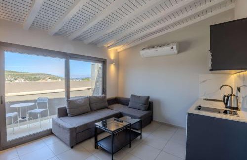 Cesme Apartment | AEGEAN Apartments - Marina & Chios Island View