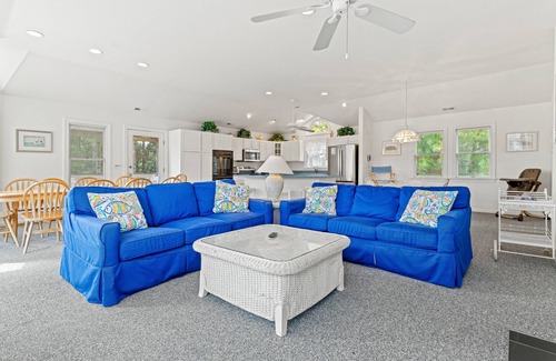 Corolla Light House | Aegean Odyssey: Corolla Light Resort, 6 Bedrooms, 1675 Ft to Beach