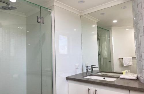 Surfers Paradise Apartment | Aegean Resort Apartments