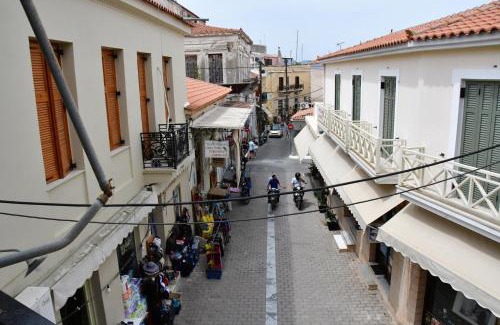 Aegina Town Apartment | Aegina-town-old-center