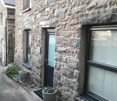 Barmouth House | Aelfor Cozy Cottage