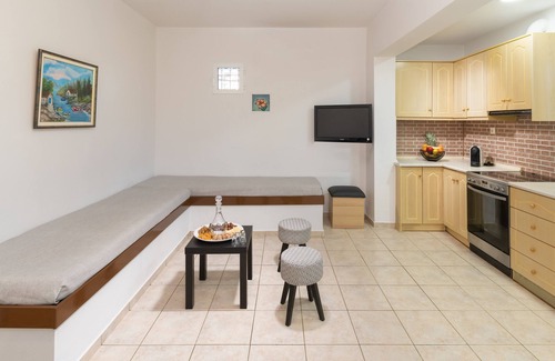 Episkopi House | Aelia Home