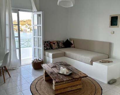 Mpatsi House | Aenao Suite