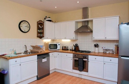 Dartmouth Cottage | AEOLUS HOUSE, pet friendly in Dartmouth