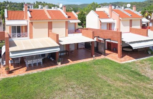 Sithonia Villa | AEON Beach Villa, Tripotamos by Halkidiki Villas