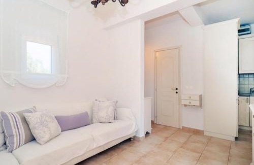 Sithonia Villa | AEON Beach Villa, Tripotamos by Halkidiki Villas