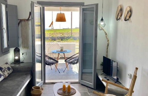 Santorini Villa | Aeron Suites