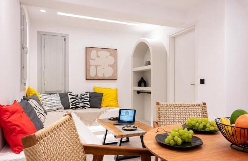 Oia Apartment | AetherOia Suites