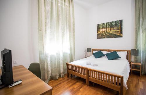 Historic Center House | Affittacamere Le Camere di Porta San Felice - Self Check in