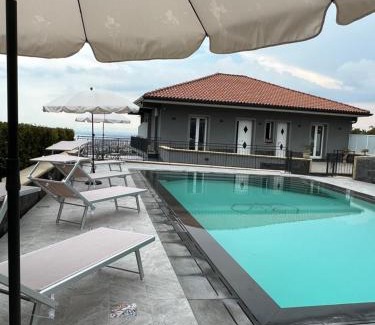 Aci Castello House | Affittacamere villa Antonio