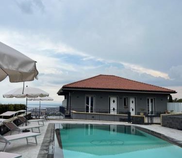 Aci Castello House | Affittacamere villa Antonio