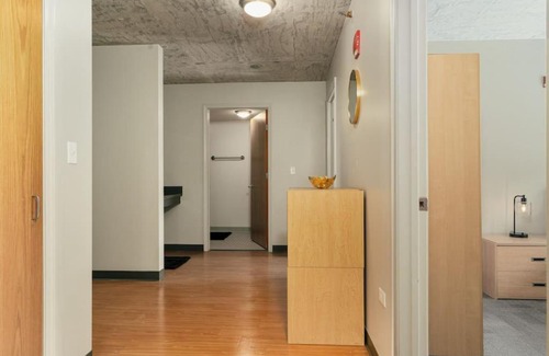 The Loop Apartment | Affordable 2-Bedroom on Wabash