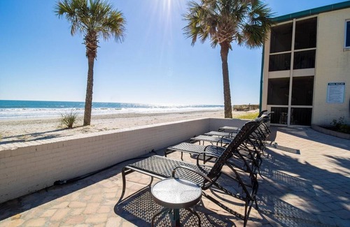 Litchfield by the Sea Apartment | Affordable 2nd Floor Resort View Lodge Room