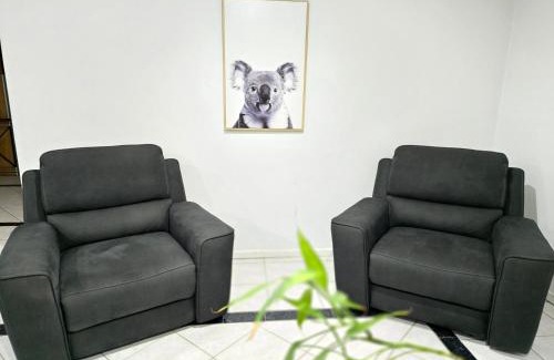Beckenham House | Affordable & cosy, close to train station, CBD & Airport